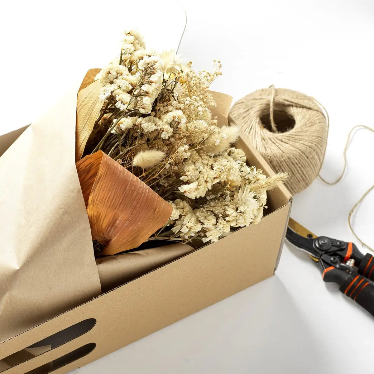 Dry Flowers Gift